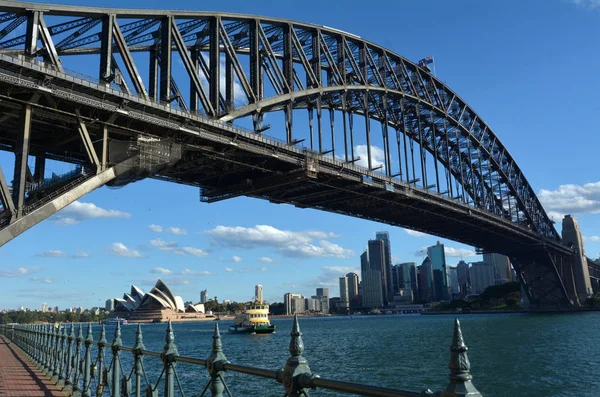 สะพานซิดนีย์ฮาร์เบอร์ ซิดนีย์ ออสเตรเลีย — ภาพถ่ายสต็อก