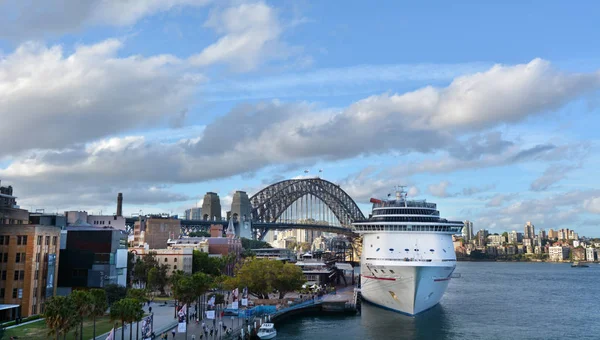 Aerial stadslandskap utsikt över Sydney Circular Quay i Sydney Ne — Stockfoto