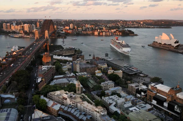 Vista aérea del paisaje urbano del puerto de Sydney Sydney New South W —  Fotos de Stock