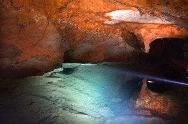 Jenolan Nehri mağarada Blue Mountains yeni Güney Galler Austr mağaralar
