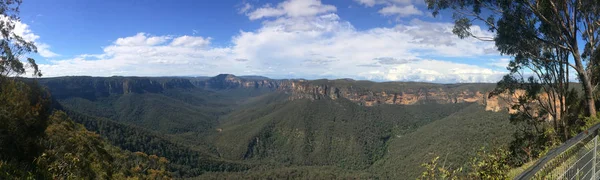 Panoramatické krajiny pohled Govetts skok rozhledna z Grose Valley — Stock fotografie