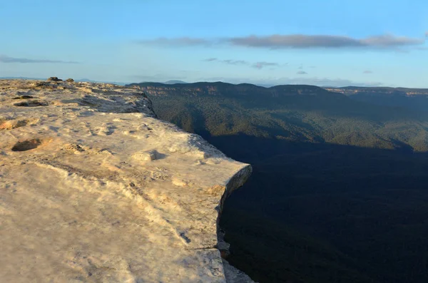 Paisagem de Lincoln Rock Lookout com Grose Valley ao nascer do sol — Fotografia de Stock