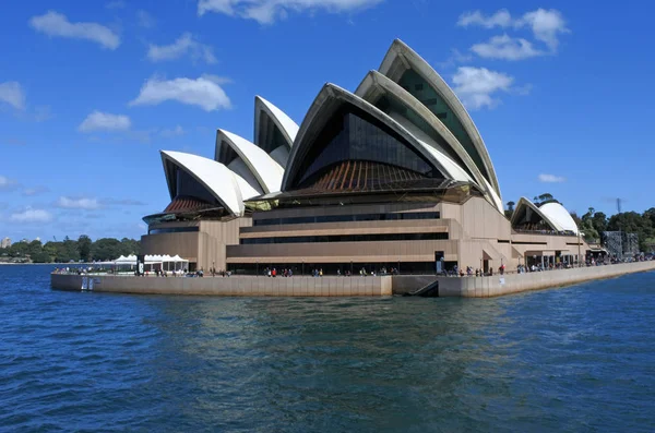 Sydney Ekim 2016 Sydney Opera Binası Olarak Görünümünden Bir Feribot — Stok fotoğraf