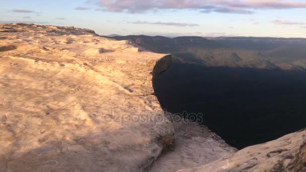Timelapse Lincoln Rock en las Montañas Azules Australia — Vídeo de stock