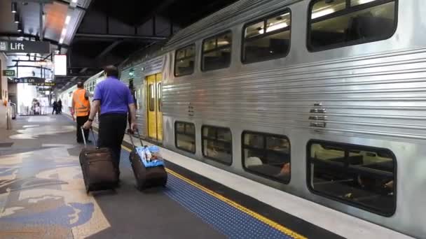 Yolcu Circular Quay Tren Istasyonunda Sydney Trenler Olsun Sydney Trenler — Stok video