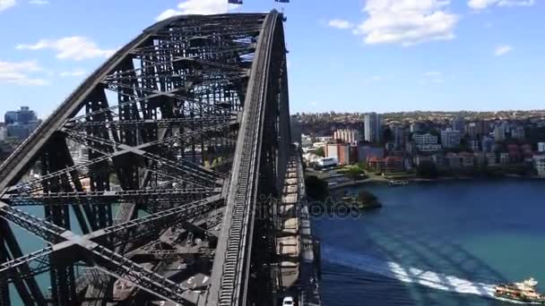 Вид с воздуха на мост Сидней Харбор Бридж Австралия — стоковое видео