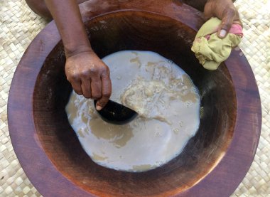 Geleneksel Kava Fiji Ulusal içki içmek