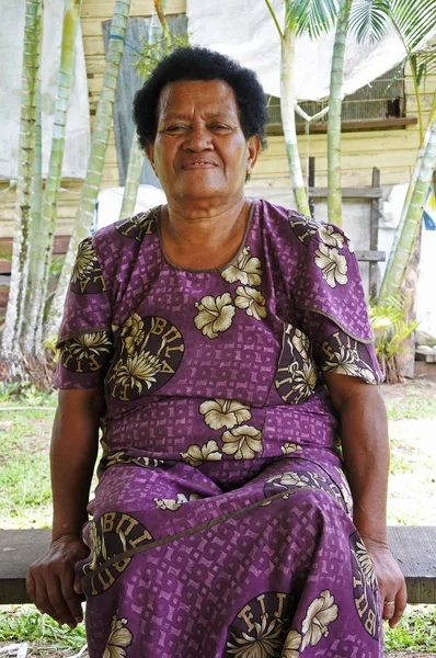 Elderly indigenous Fijian woman — Stock Photo, Image