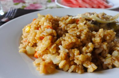 Tabakta Fiji pirinç çanağı