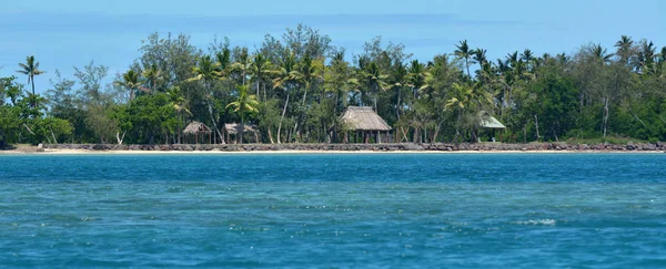 Panoramablick auf die Insel Nanuya levu in Fidschi — Stockfoto