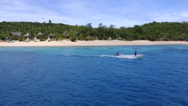 Krajobraz resort na jednej z wysp Mamanucas, Fidżi — Wideo stockowe