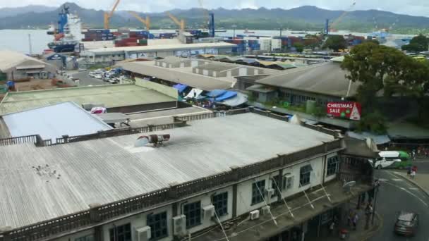 Luchtfoto van Suva stad centrum en haven Fiji — Stockvideo