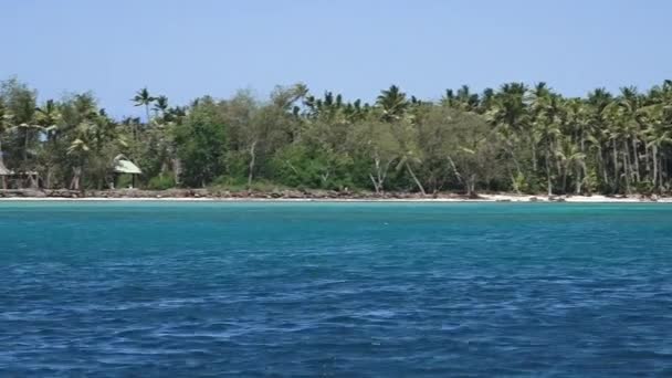 Isla Nanuya Levu en el Grupo Yasawa en Fiyi — Vídeos de Stock