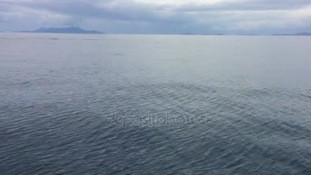 Vue sur le paysage marin des îles Yasawa — Video