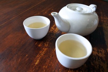 Geleneksel Asya yeşil çay