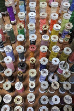 Vintage pamuk dikiş makaraları