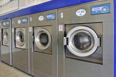 24 saatlik Self Servis Çamaşırhane tesisi 