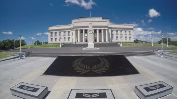 Museu Memorial da Guerra de Auckland vista grande ângulo — Vídeo de Stock