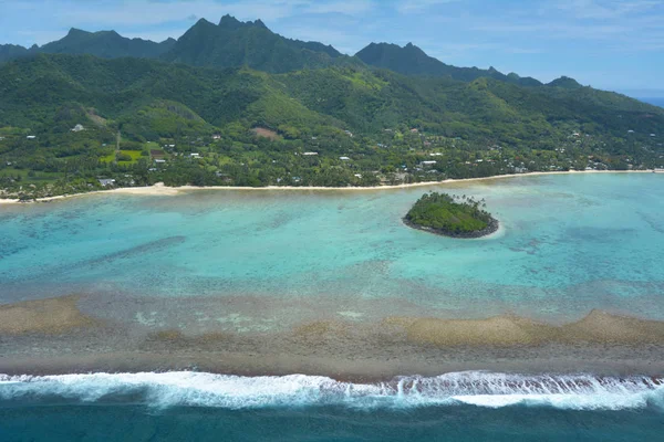 Aerial liggande vy av Muri Lagoon i Rarotonga Cooköarna — Stockfoto