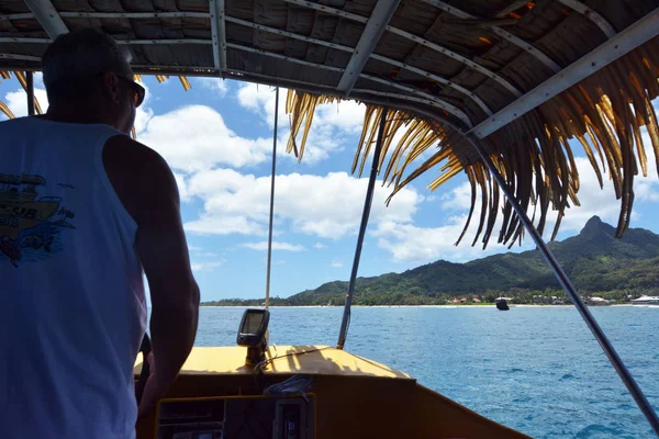 Marinaio Cook Islander in arrivo a Rarotonga, Isole Cook — Foto Stock