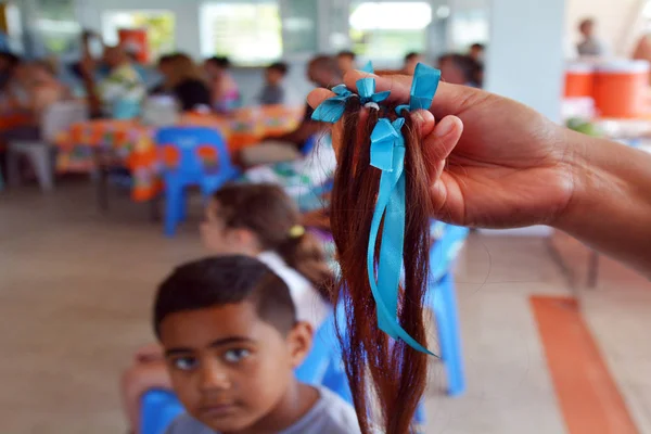 Cerimônia de corte de cabelo em Matavera Rarotonga Cook Islands — Fotografia de Stock
