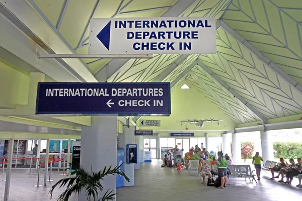 Международный аэропорт Раротонга Острова Кука — стоковое фото