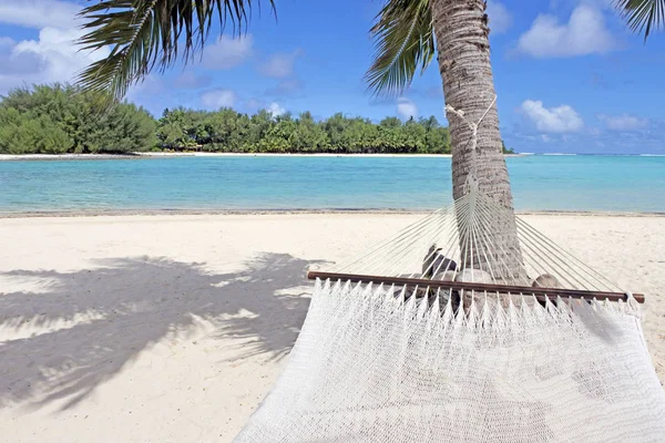 Muri-Lagune aus Hängemattensicht rarotonga Koch-Inseln — Stockfoto