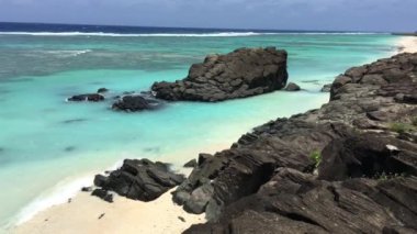 Manzara görüntülemek kara kaya Rarotonga, Cook Adaları
