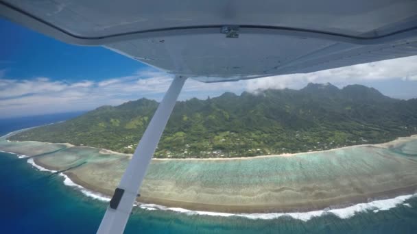 Flygfoto Rarotonga Cooköarna Som Vacker Flygning Från Ett Litet Plan — Stockvideo