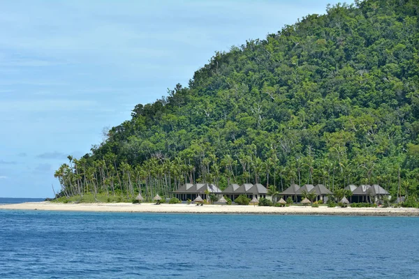 Landschap van een tropische Stille Oceaan eiland in Fiji — Stockfoto