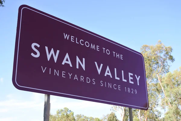 Bienvenido a Swan Valley Road SIgn en Perth Australia Occidental —  Fotos de Stock