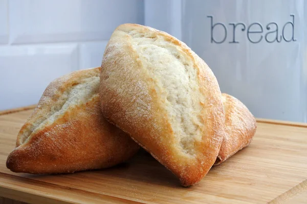 Fresh Homemade Bread Loafs Wooden Cutting Board Cooling Home Kitchen — Stock Photo, Image