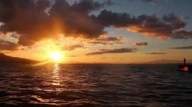 Deniz okyanus gündoğumu günbatımı güneş gökyüzü su plaj manzara bulutlar ufuk görünümü doğa arka plan
