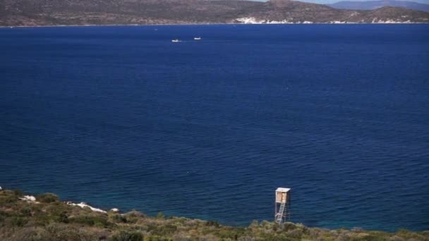 1920X1080 Fps Very Nice Lifeguard Tower Seaside Magical Blue Seascape — Stock Video