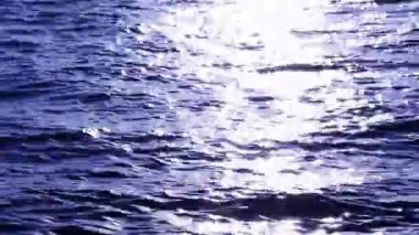 1920 x 1080 25 Fps. dalgalar çok güzel deniz ve güneş yansıma görüntüle Video.