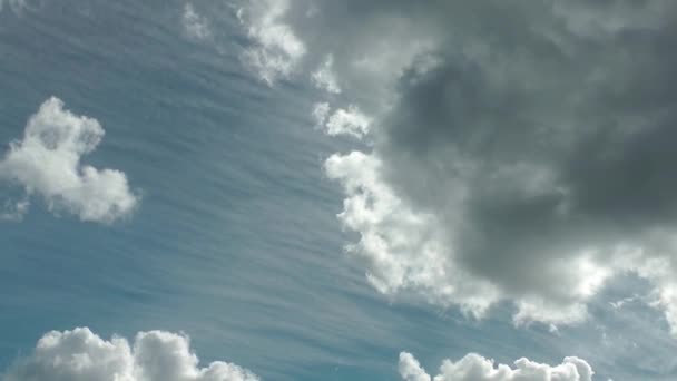 1920X1080 Fps Nubes Lluvia Blanca Gris Muy Bonitas Movimiento Clean — Vídeos de Stock