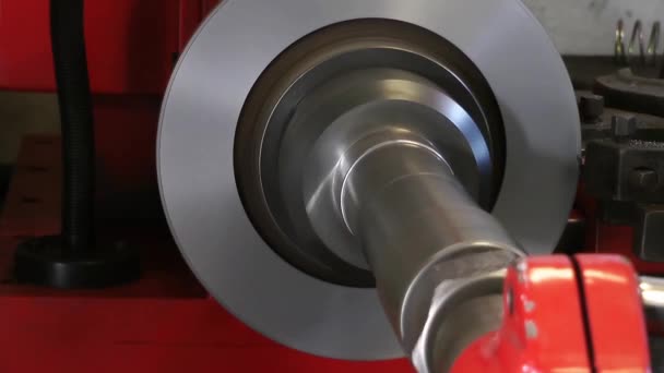 1920X1080 Fps Very Nice Car Stop Brake Disc Lathe Repair — Stock Video