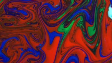 Ağır çekim makro soyut desen sanatsal kavram petrol yüzey sanat tasarım sıçramasına yüzey sıvı boya hareketli