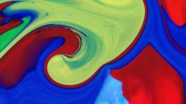 Ağır çekim makro soyut desen sanatsal kavram petrol yüzey sanat tasarım sıçramasına yüzey sıvı boya hareketli