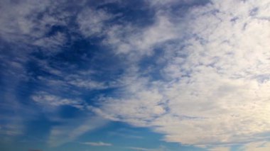 1920 x 1080 25 Fps. çok güzel bulutlarda mavi temiz gökyüzü Time Lapse Video.