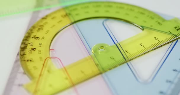 Très Belle Séquence Protractor — Video