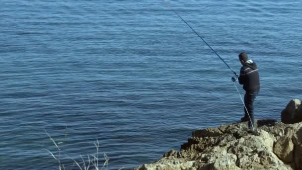 Muy Bonito Pescador Caña Pescar Filmación — Vídeos de Stock