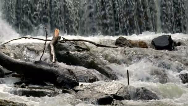 Sehr Schöne Wasserfall Wasser Splash Footage — Stockvideo