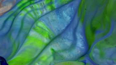 Sanatın Soyut Güzelliği Patlayan Fantezi Yayılımı. Renkli Kaos Mürekkebi Sıvı Türbülans Hareketinde Yayıldı 