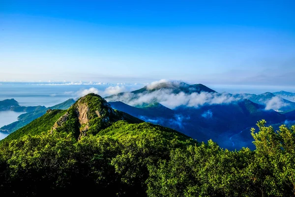 Youngnam Alps - Korean mountain trekking trails