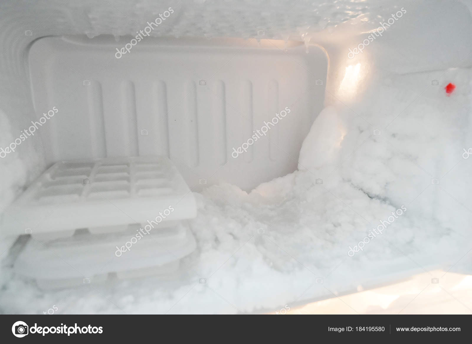 frigorifero non scarica acqua