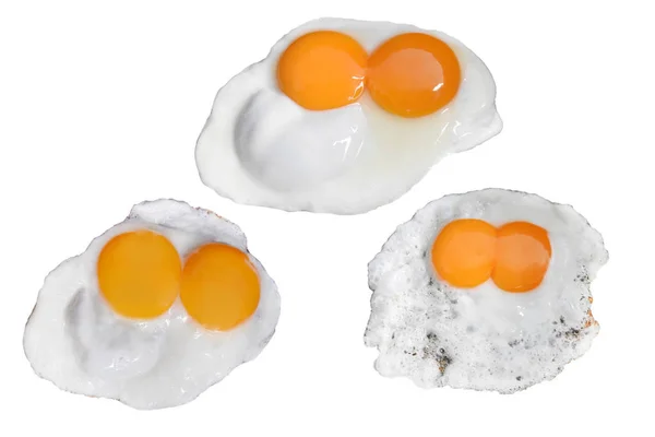 İkiz izole kırpma yolu ile beyaz arka plan üzerinde yumurta kızartma