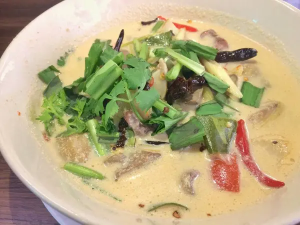 Kip Kokos Soep Thaifood — Stockfoto