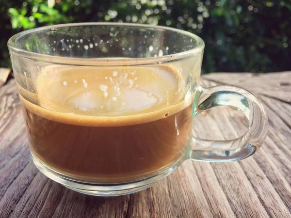 Kopi Espresso Panas Latar Belakang Kayu — Stok Foto