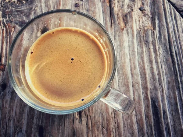 Kopi Espresso Panas Latar Belakang Kayu — Stok Foto
